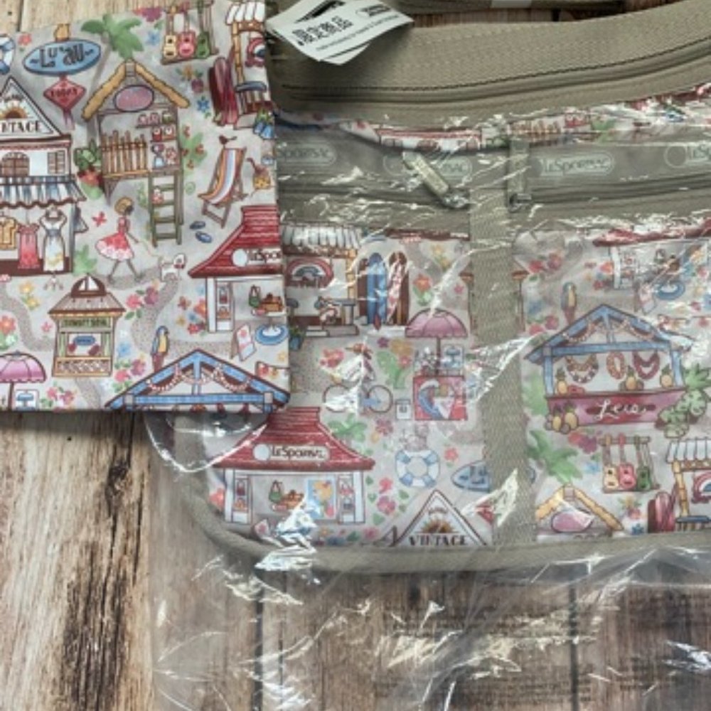 NWT RARE SMALL WORLD LESPORTSAC BAG WITH POUCH